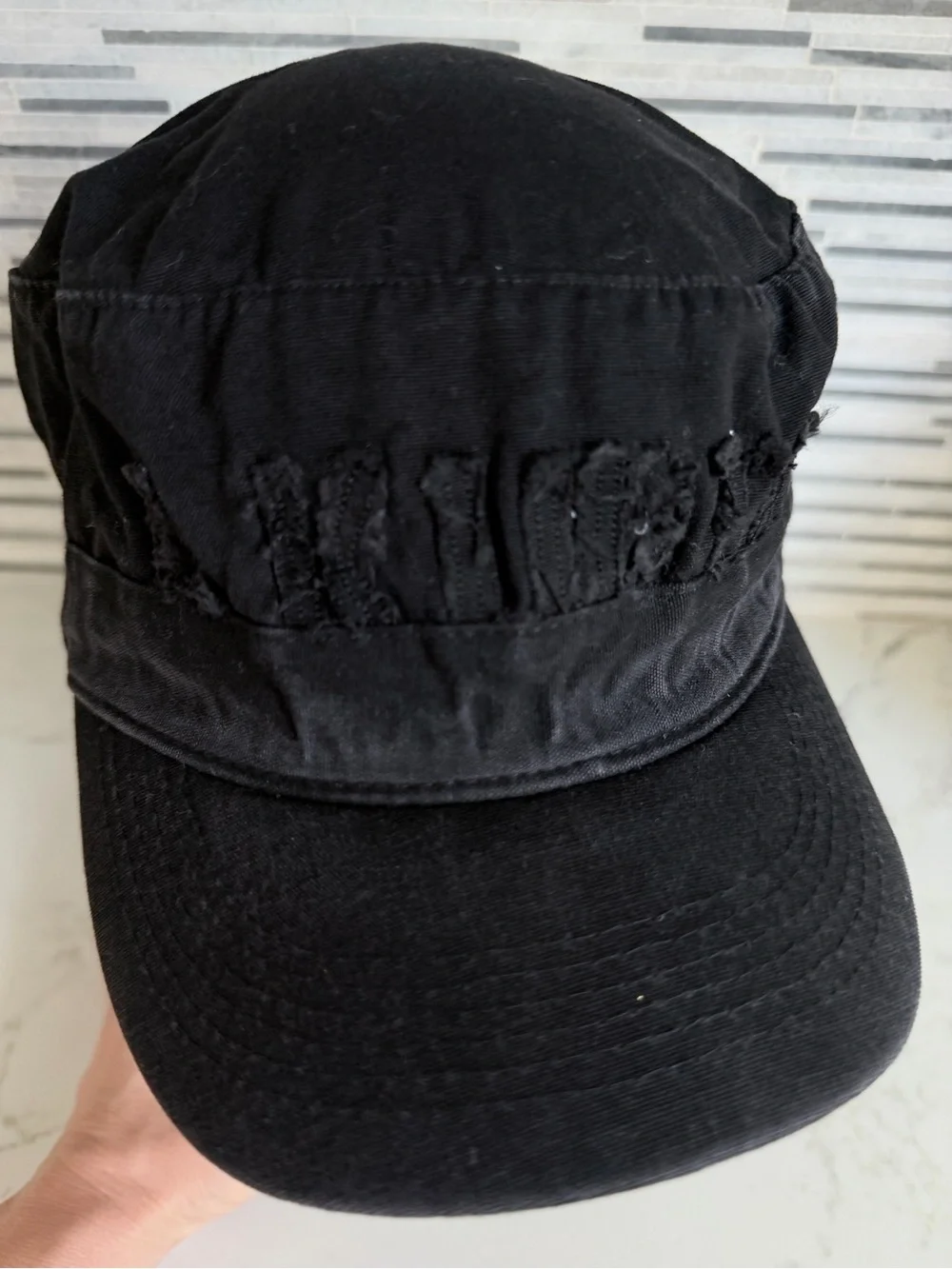 Vintage Kurtz Men's Black Casual Army Cap size 6 7/8 for a teenager age 10+